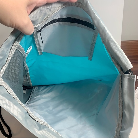 NWT. Disney Cruise Line (DCL) - Castaway Cay 5K - Drawstring Bag. - Picture 6 of 12